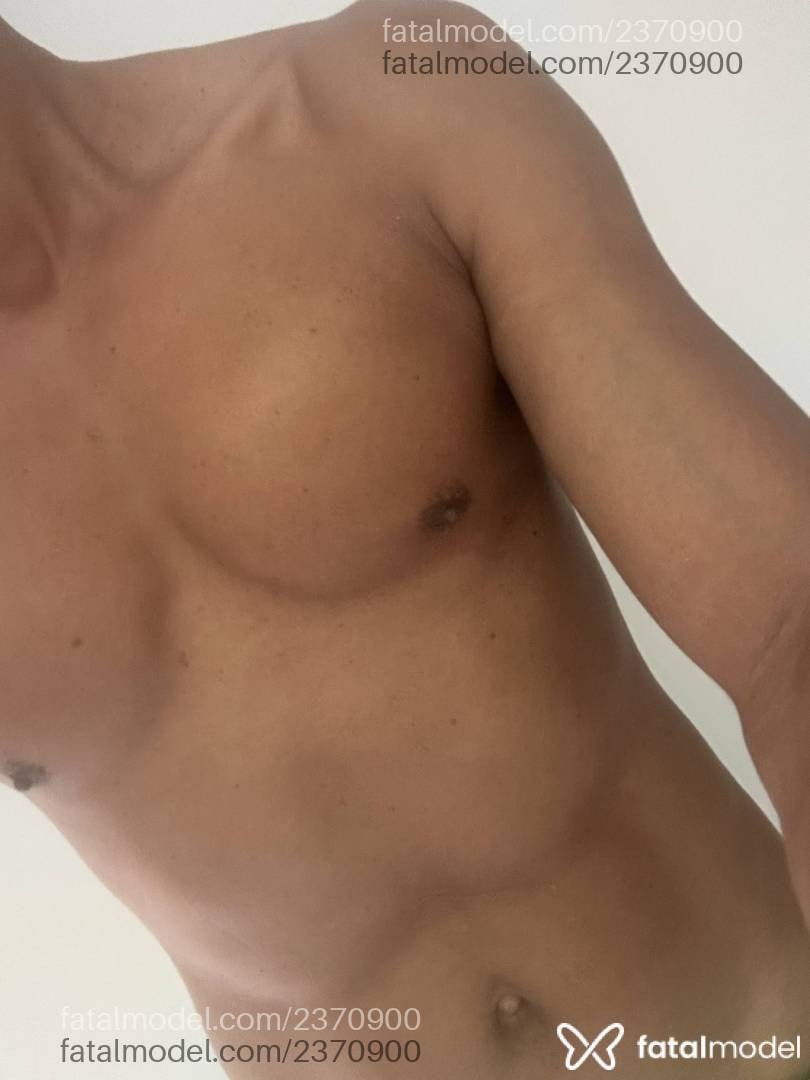 Acompanhante homem morena (o) de olhos pretos em Palmas Acompanhante homem morena (o) de olhos pretos em Palmas - Alexpassivo
