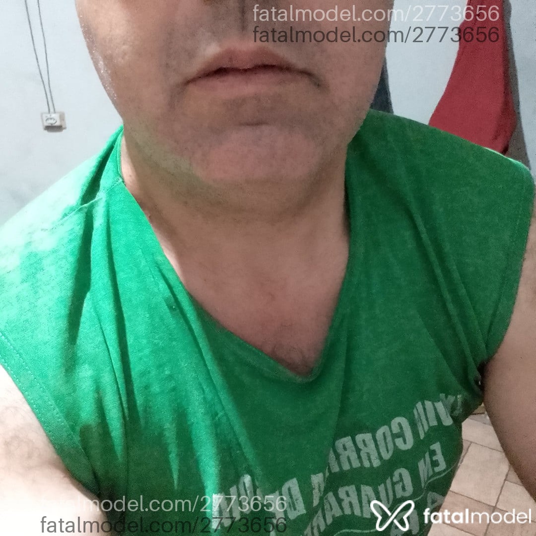 Acompanhante homem com cabelo castanho de olhos castanhos em Guararema - Marcio
