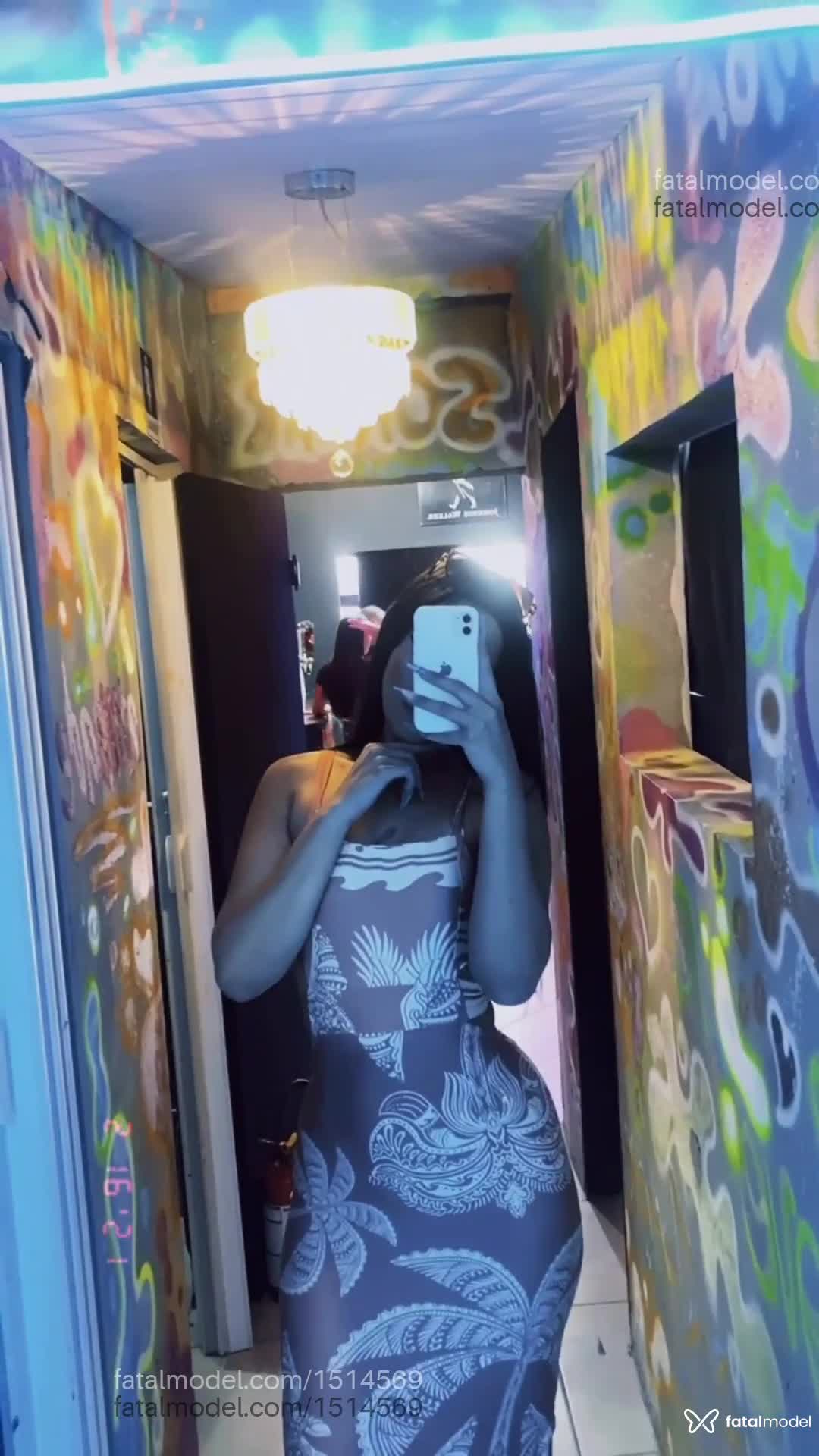 Acompanhante mulher trans com cabelo castanho de olhos castanhos em Palhoça Acompanhante mulher trans com cabelo castanho de olhos castanhos em Palhoça - Angel