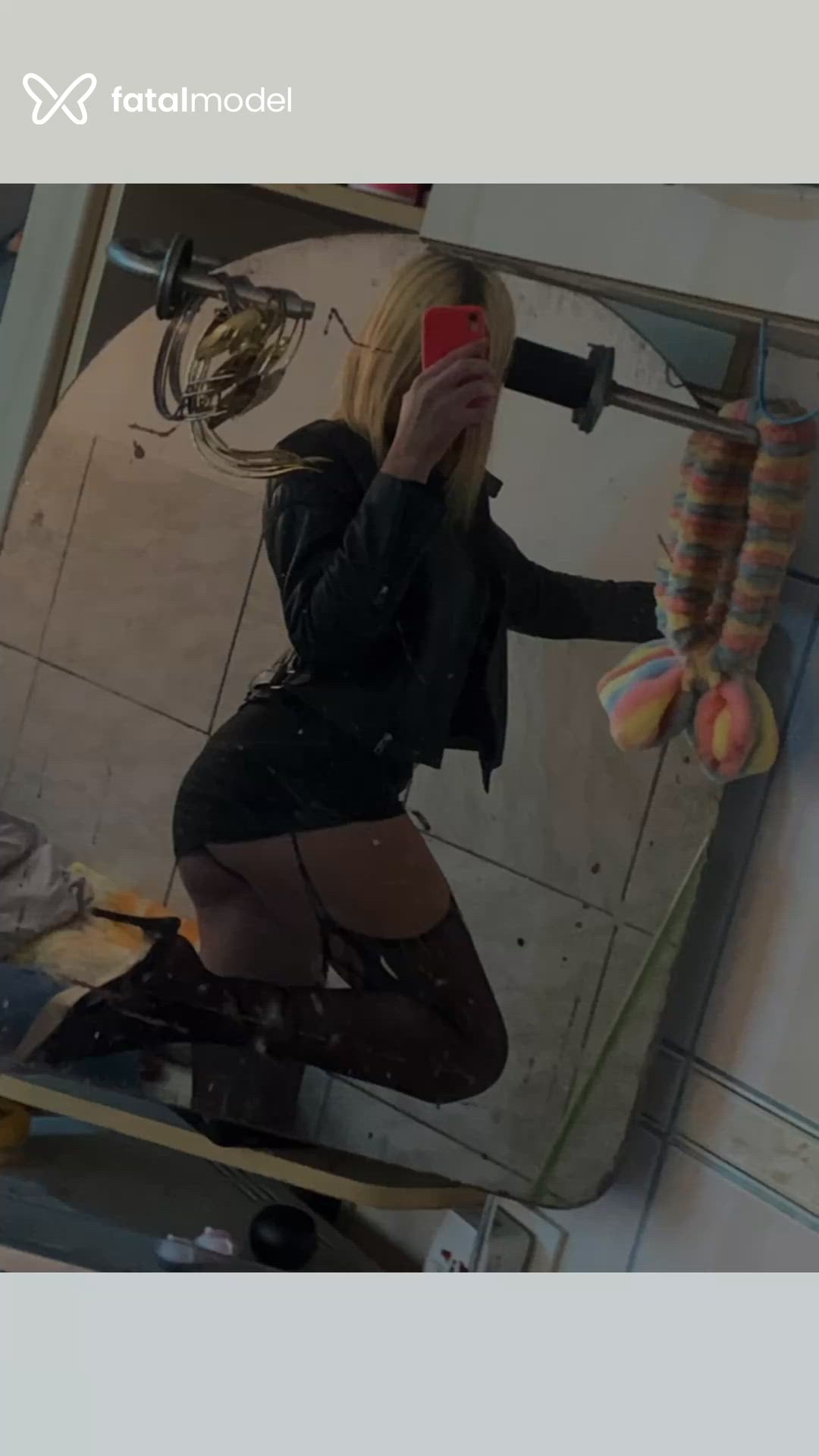 Acompanhante mulher trans com cabelo castanho de olhos castanhos - Mirella Belini