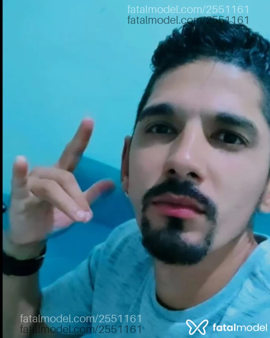 Acompanhante homem morena (o) de olhos pretos em Cachoeirinha - Rodrigues