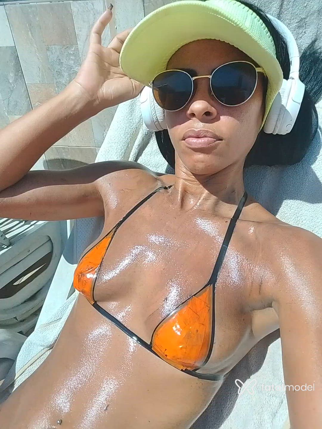 Acompanhante mulher morena (o) de olhos castanhos - Dayane