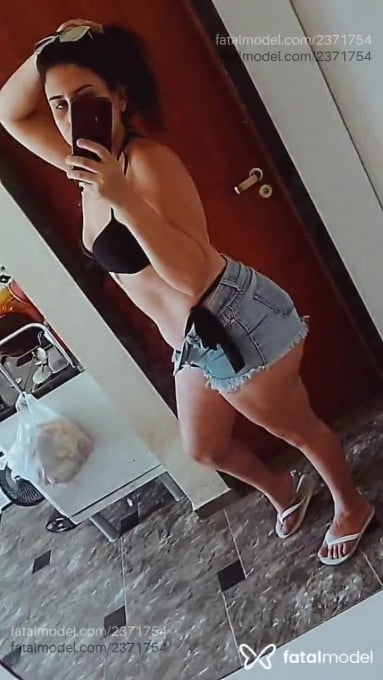Acompanhante mulher morena (o) de olhos castanhos em Caraguatatuba - Nicolly