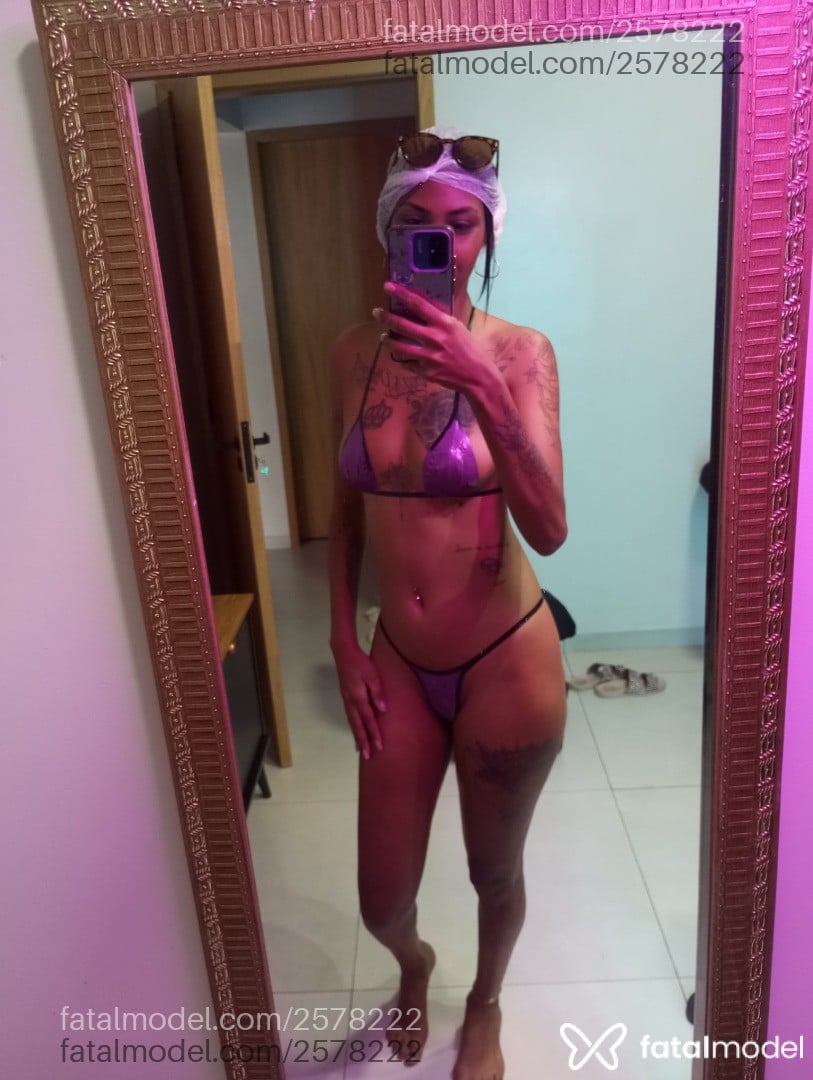 Acompanhante mulher morena (o) de olhos pretos - Lunna Maia