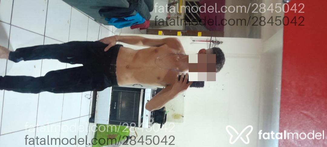Acompanhante homem com cabelo castanho de olhos castanhos em Canaã dos Carajás - Elias Walker