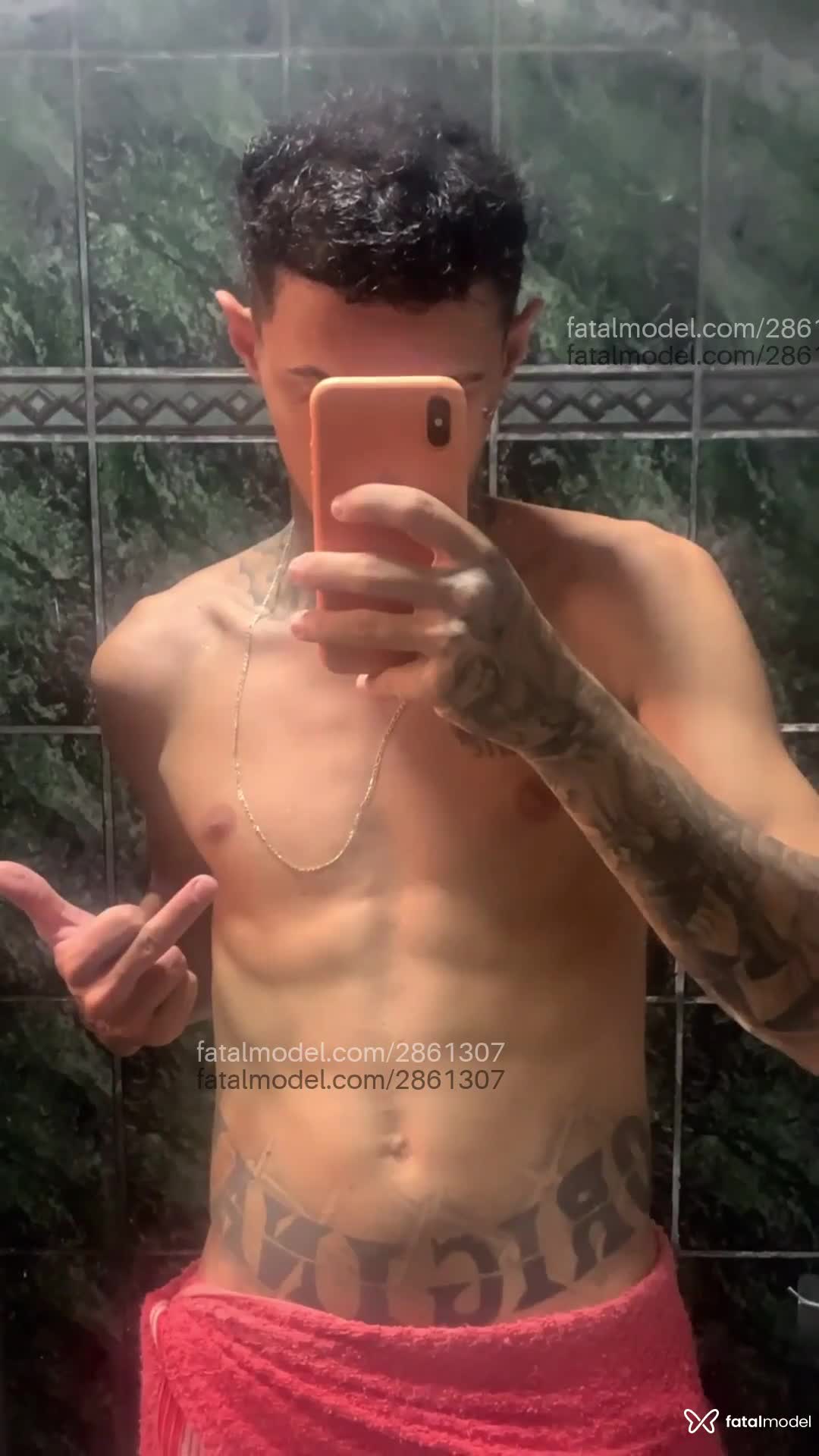 Acompanhante homem morena (o) de olhos castanhos em Virtual - Tatuadinho Maldoso