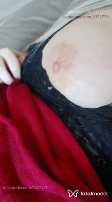 Acompanhante mulher loira (o) de olhos castanhos em Tubarão - Ana
