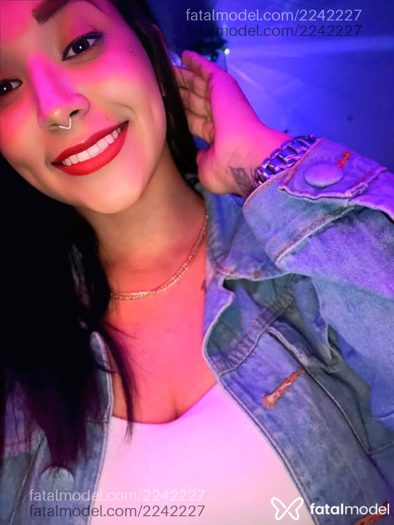 Acompanhante mulher morena (o) de olhos castanhos em Passo Fundo - Thays