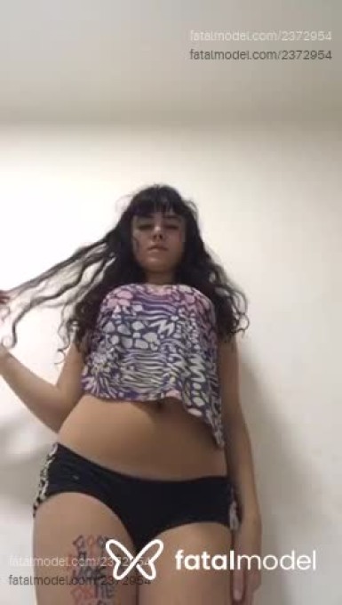 Acompanhante mulher morena (o) de olhos castanhos em Virtual - Pascal