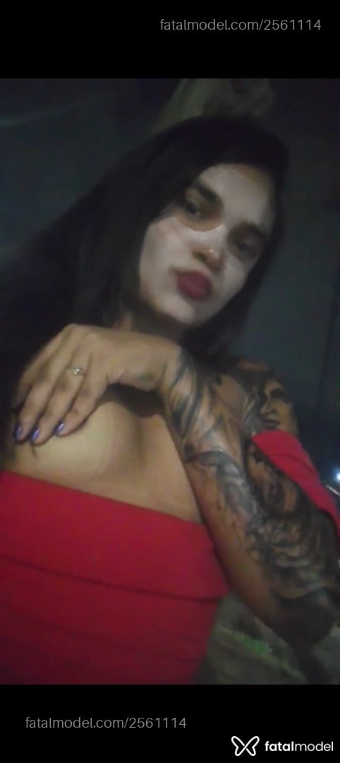 Acompanhante mulher trans com cabelo castanho de olhos castanhos em Tangará da Serra - Jordana