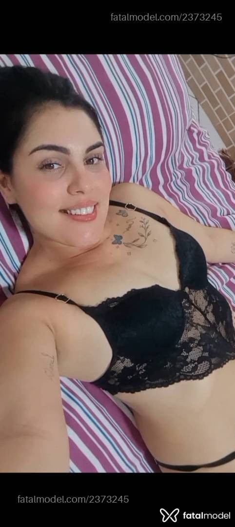 Acompanhante mulher com cabelo castanho de olhos castanhos - Gabi