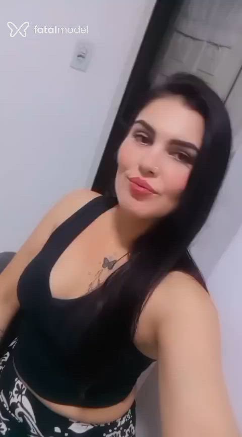 Acompanhante mulher com cabelo castanho de olhos castanhos - Gabi