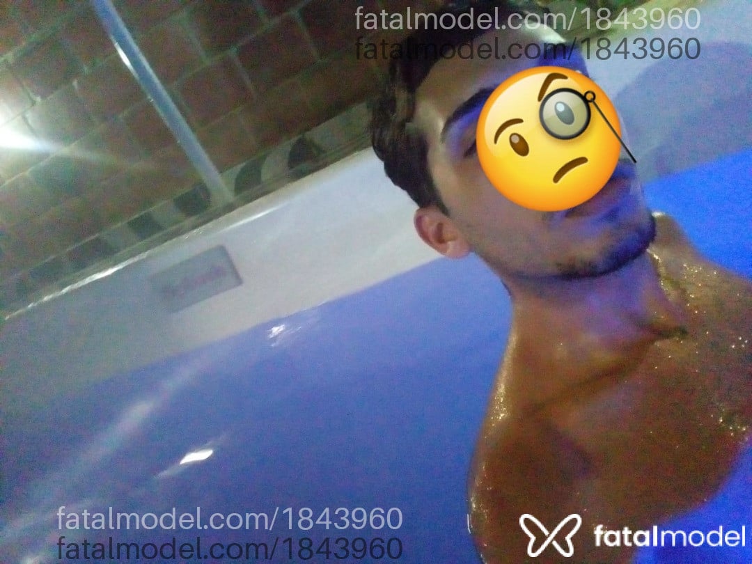 Acompanhante homem morena (o) de olhos castanhos - Marcos xxx Acompanhante homem morena (o) de olhos castanhos - Marcos xxx