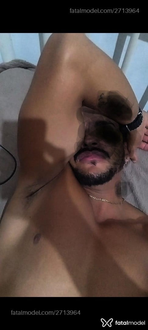Acompanhante homem morena (o) de olhos castanhos em Mangaratiba Acompanhante homem morena (o) de olhos castanhos em Mangaratiba - Morenopikgross