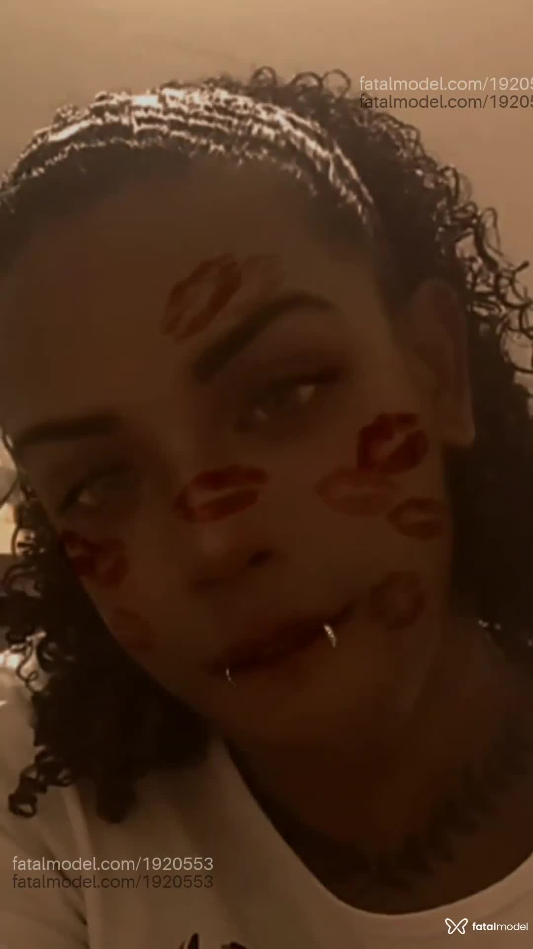 Acompanhante mulher trans morena (o) de olhos castanhos em Barretos Acompanhante mulher trans morena (o) de olhos castanhos em Barretos - Jenifer Rios
