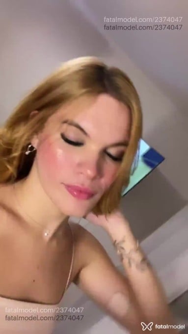 Acompanhante mulher trans loira (o) de olhos castanhos em Campinas Acompanhante mulher trans loira (o) de olhos castanhos em Campinas - Brenda Stefany