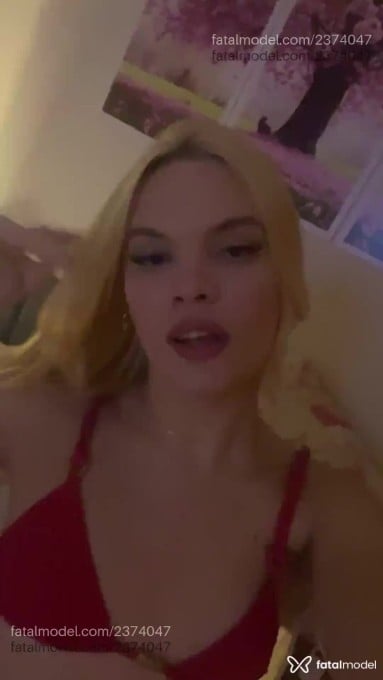 Acompanhante mulher trans loira (o) de olhos castanhos em Campinas Acompanhante mulher trans loira (o) de olhos castanhos em Campinas - Brenda Stefany