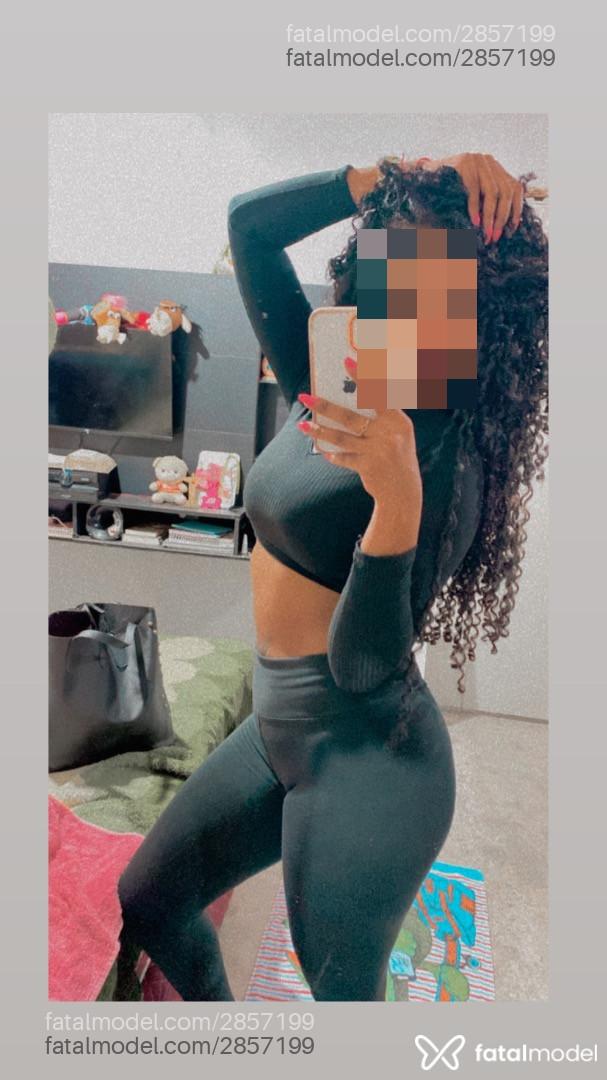 Acompanhante mulher morena (o) de olhos mel em Porto Alegre - Bia