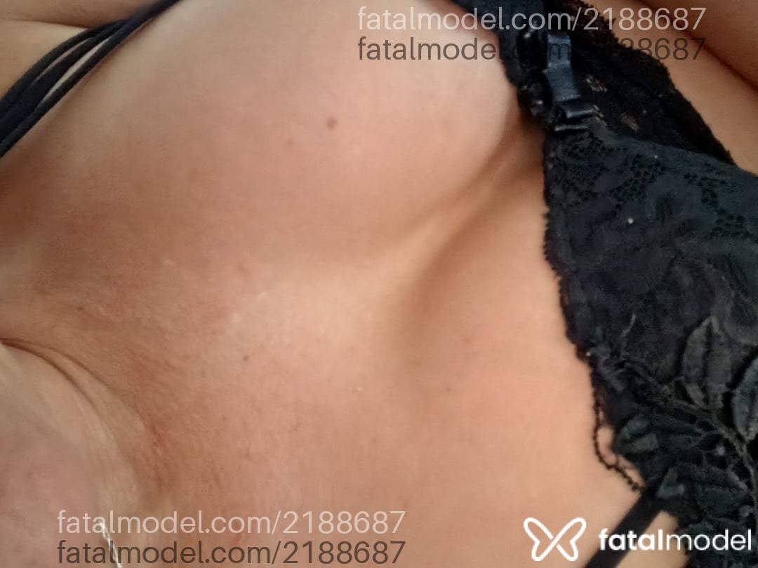Acompanhante mulher com cabelo castanho de olhos verdes em Virtual Acompanhante mulher com cabelo castanho de olhos verdes em Virtual - Bellasexy