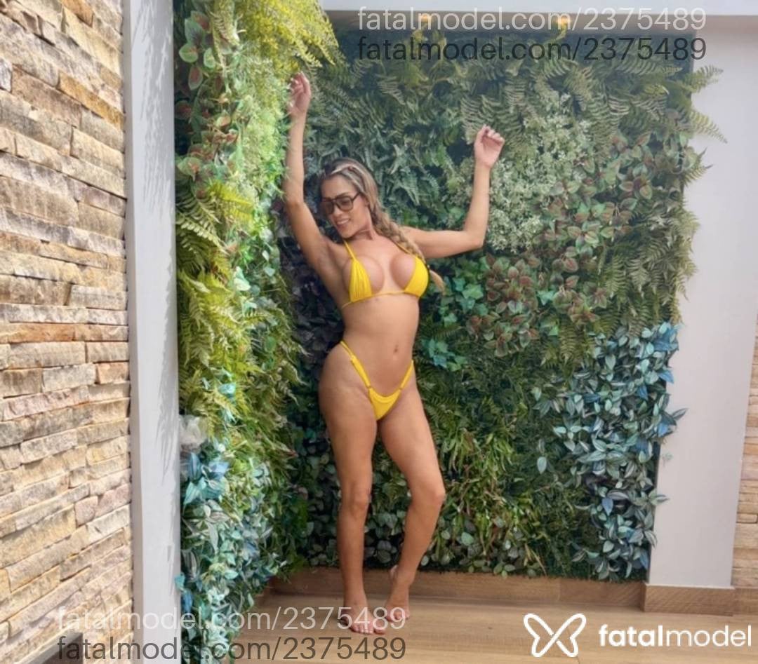 Acompanhante mulher trans loira (o) de olhos castanhos em São Paulo - Kariny