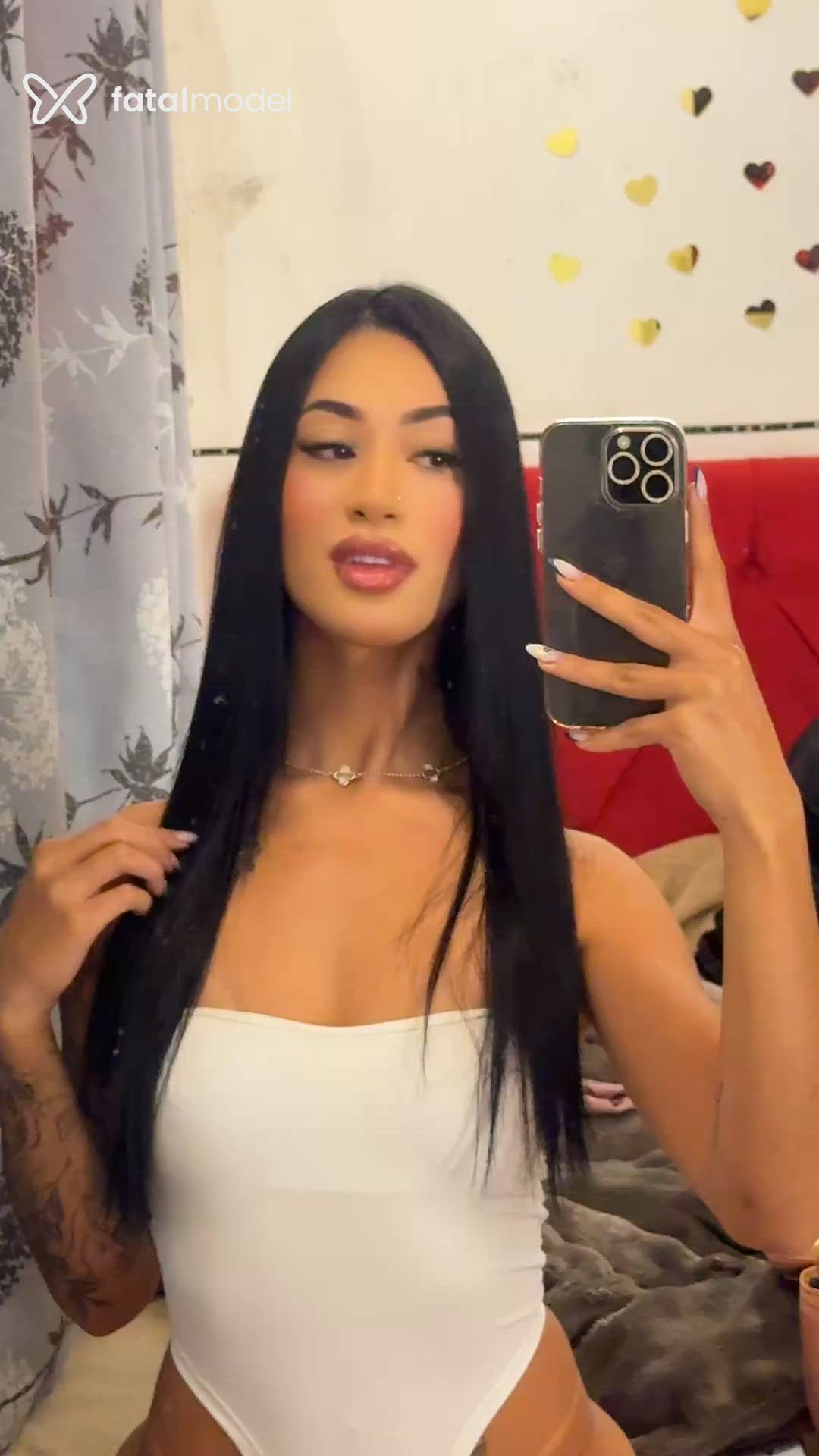 Acompanhante mulher ruiva (o) de olhos castanhos - Eduarda