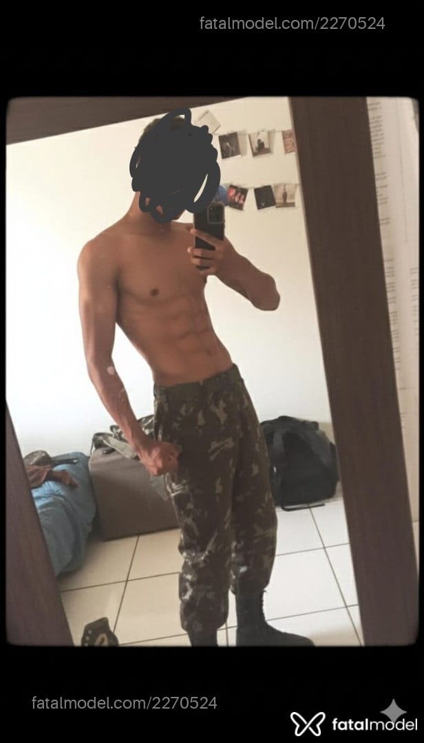 Acompanhante homem morena (o) de olhos pretos - Amorzinho Acompanhante homem morena (o) de olhos pretos - Amorzinho