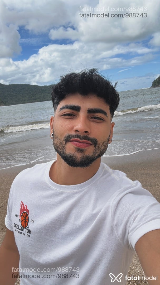 Acompanhante homem morena (o) de olhos castanhos em Belo Horizonte Acompanhante homem morena (o) de olhos castanhos em Belo Horizonte - Italo Freitas