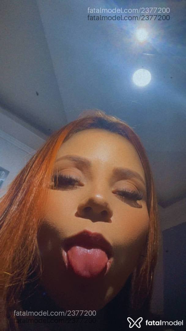 Acompanhante mulher ruiva (o) de olhos mel - Ruivinhalee