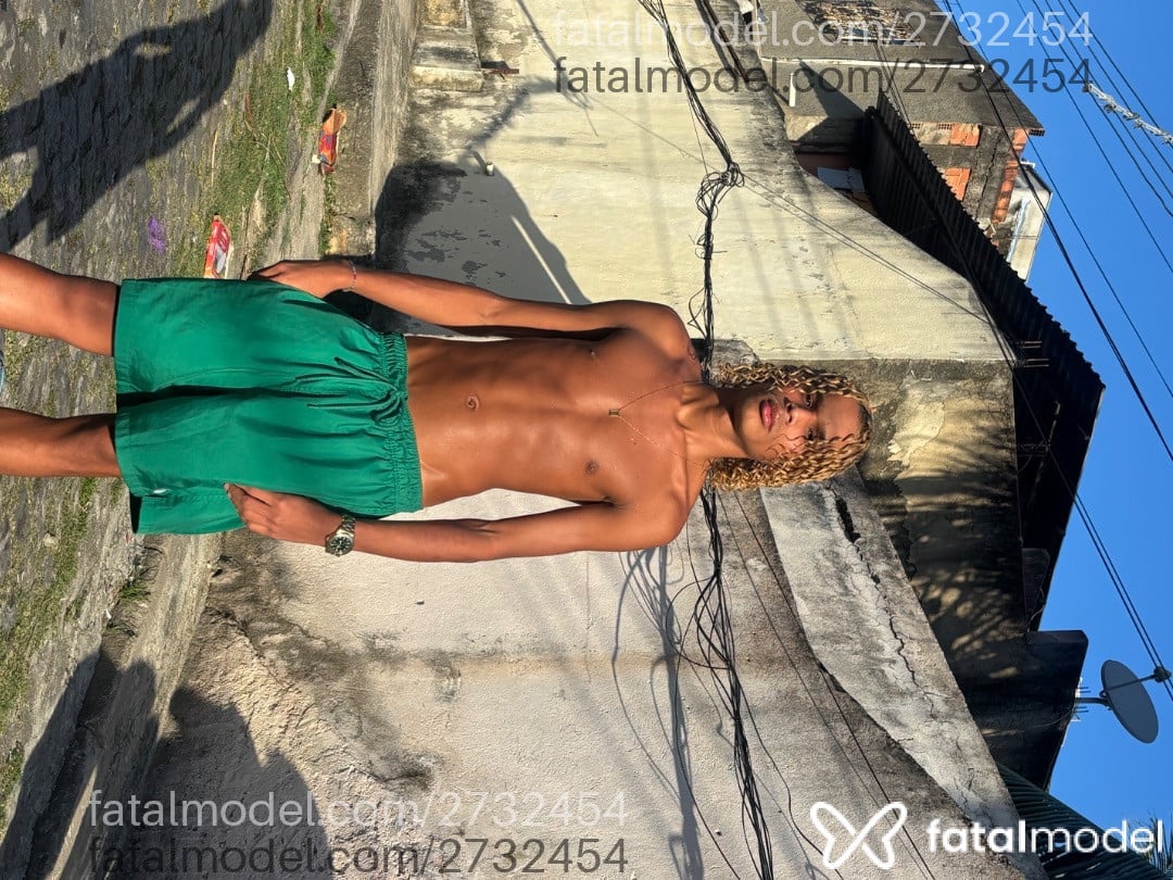 Acompanhante homem com cabelo castanho de olhos castanhos em Rio de Janeiro - Pedro