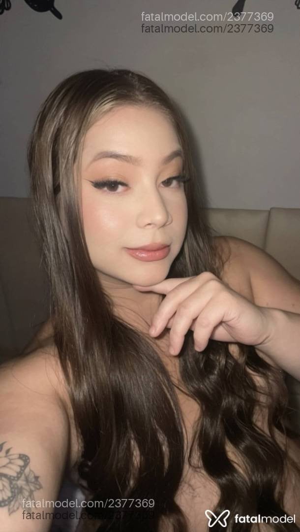 Acompanhante mulher trans loira (o) de olhos castanhos - Bruna