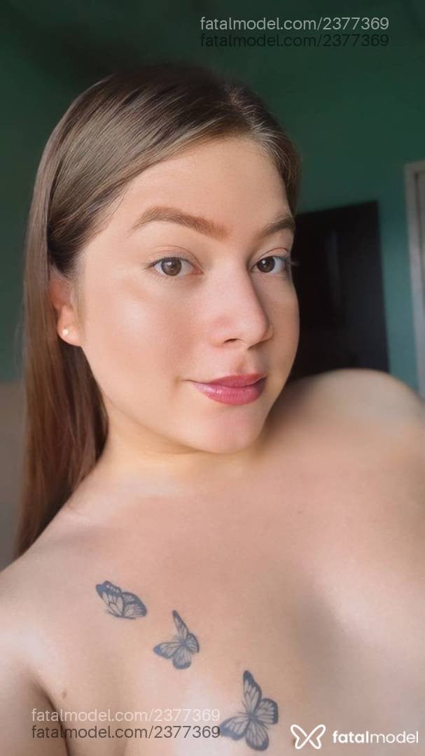 Acompanhante mulher trans loira (o) de olhos castanhos - Bruna