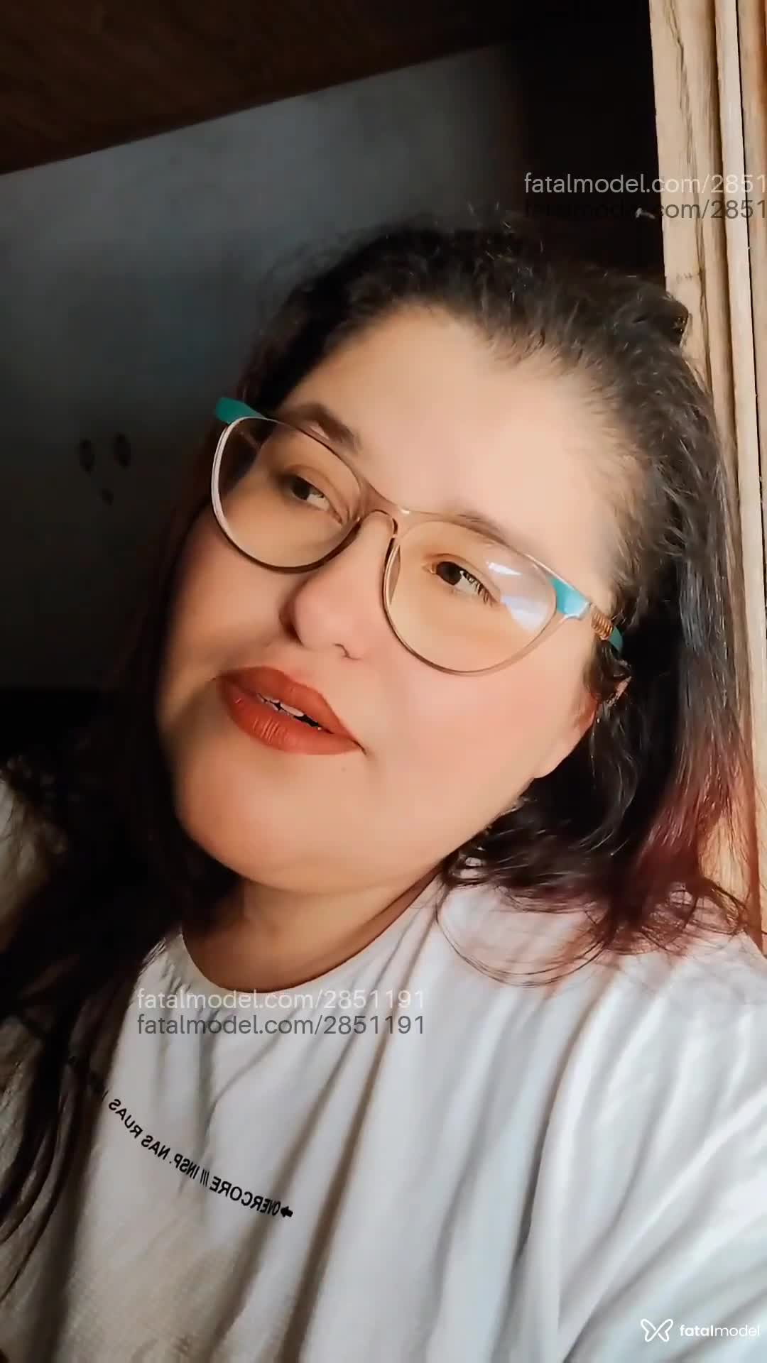 Acompanhante mulher ruiva (o) de olhos castanhos em Virtual - Gisele