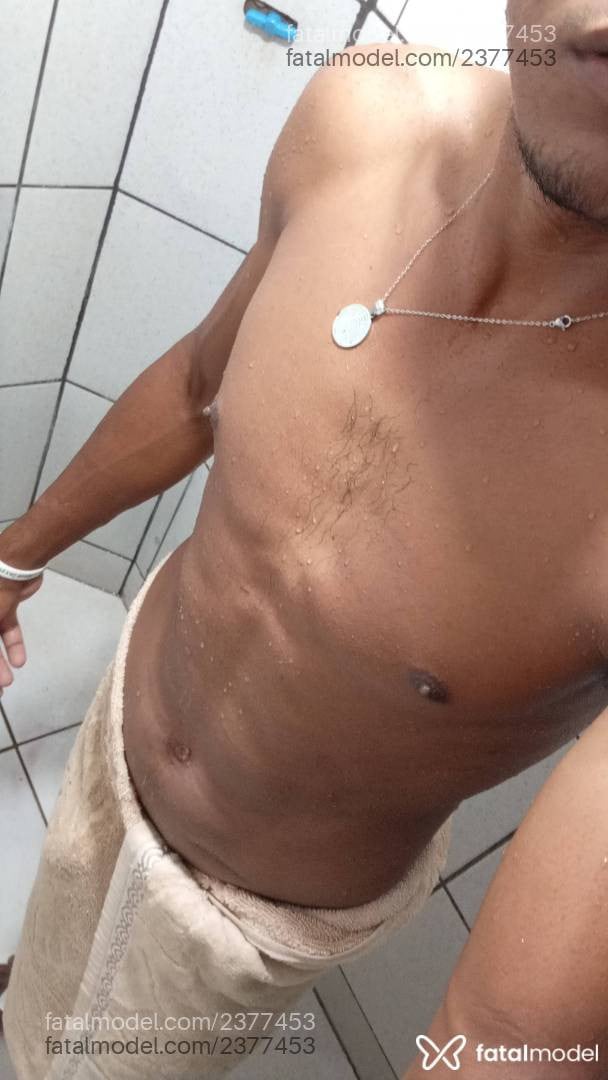 Acompanhante homem morena (o) de olhos castanhos - Silva
