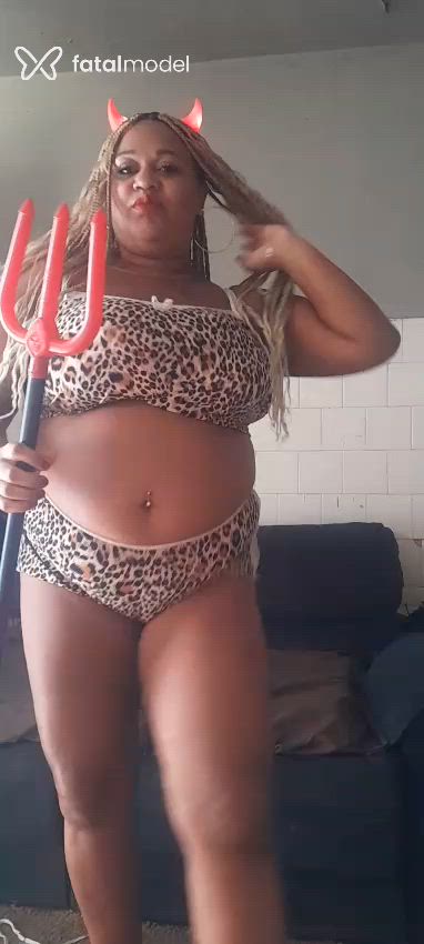 Acompanhante mulher loira (o) de olhos castanhos em São Carlos Acompanhante mulher loira (o) de olhos castanhos em São Carlos - Cleópatra