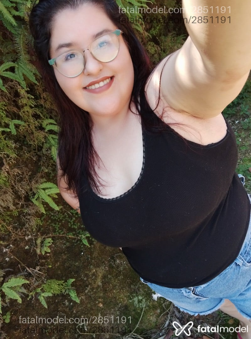 Acompanhante mulher ruiva (o) de olhos castanhos em Virtual - Gisele