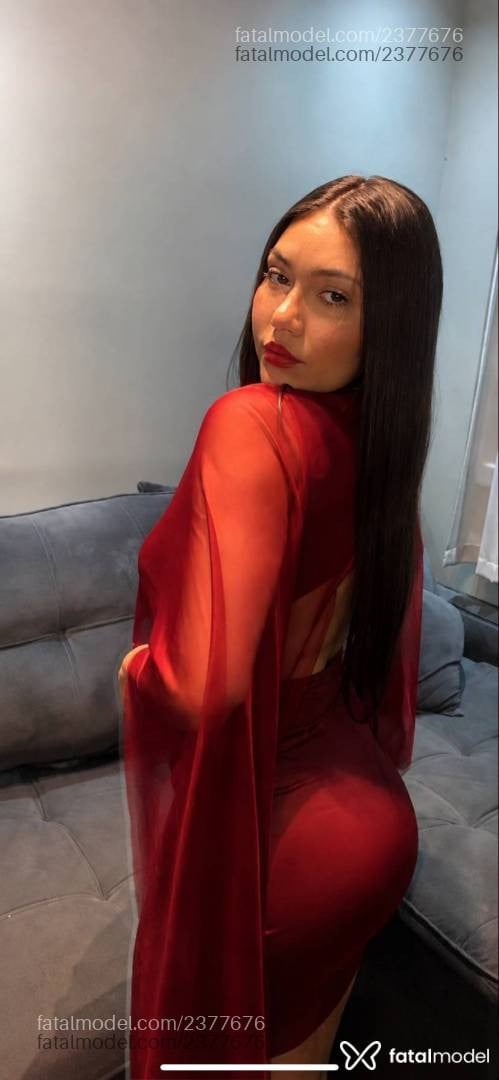 Acompanhante mulher com cabelo castanho de olhos castanhos - Bianca Mendes