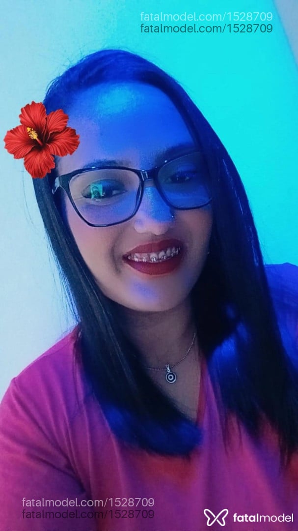 Acompanhante mulher morena (o) de olhos castanhos em Passo Fundo - CIBELLE