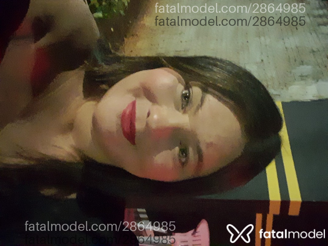 Acompanhante mulher com cabelo castanho de olhos verdes em Campo Novo do Parecis - Aninha