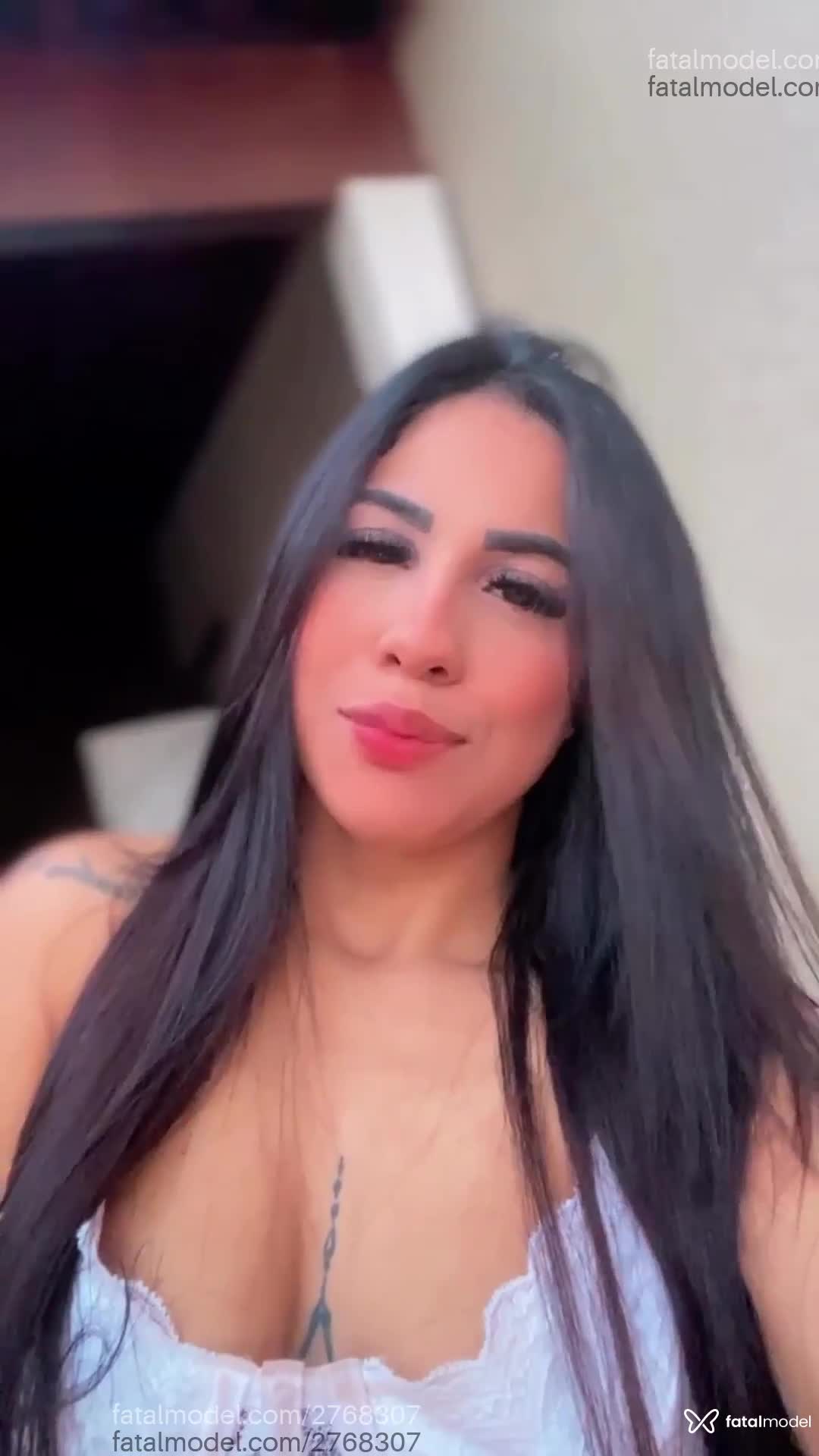 Acompanhante mulher morena (o) de olhos castanhos - Tereza Acompanhante mulher morena (o) de olhos castanhos - Tereza