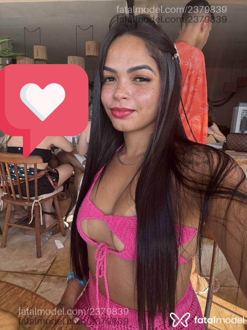 Acompanhante mulher morena (o) de olhos pretos - Karoline Lima