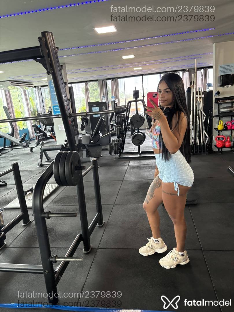Acompanhante mulher morena (o) de olhos pretos em Bauru - Karoline