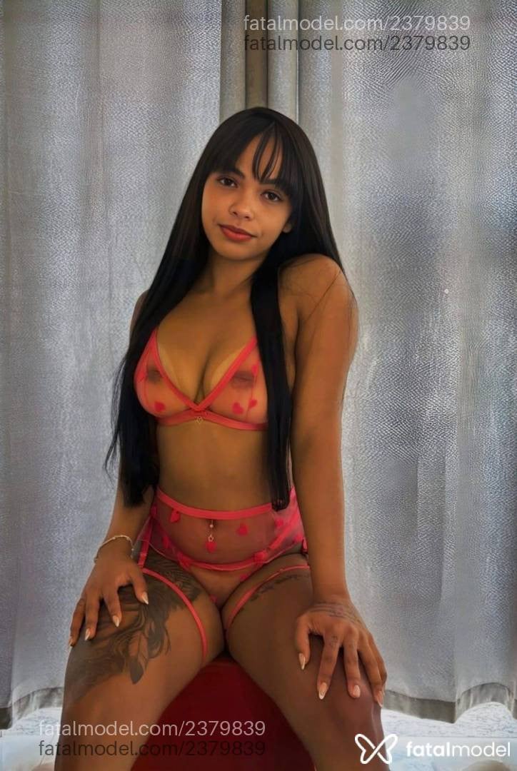 Acompanhante mulher morena (o) de olhos pretos em Bauru - Karoline