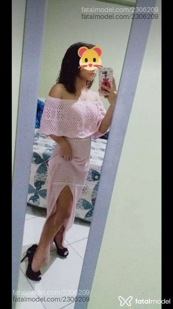 Acompanhante mulher com cabelo castanho de olhos castanhos em Virtual - Luana