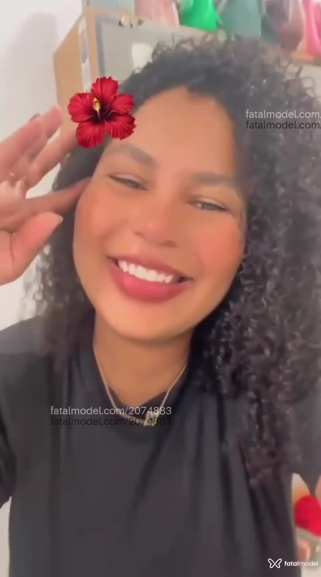 Acompanhante mulher morena (o) de olhos castanhos - Laila