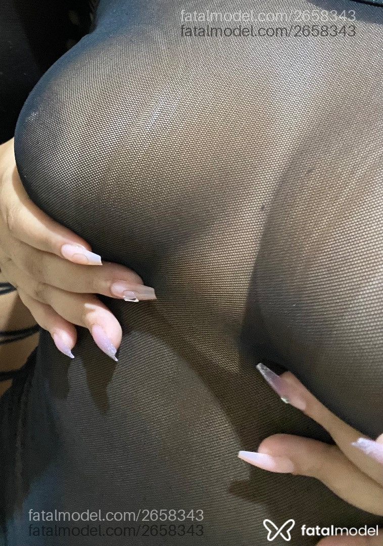 Acompanhante mulher com cabelo castanho de olhos castanhos em Teresópolis Acompanhante mulher com cabelo castanho de olhos castanhos em Teresópolis - Maju