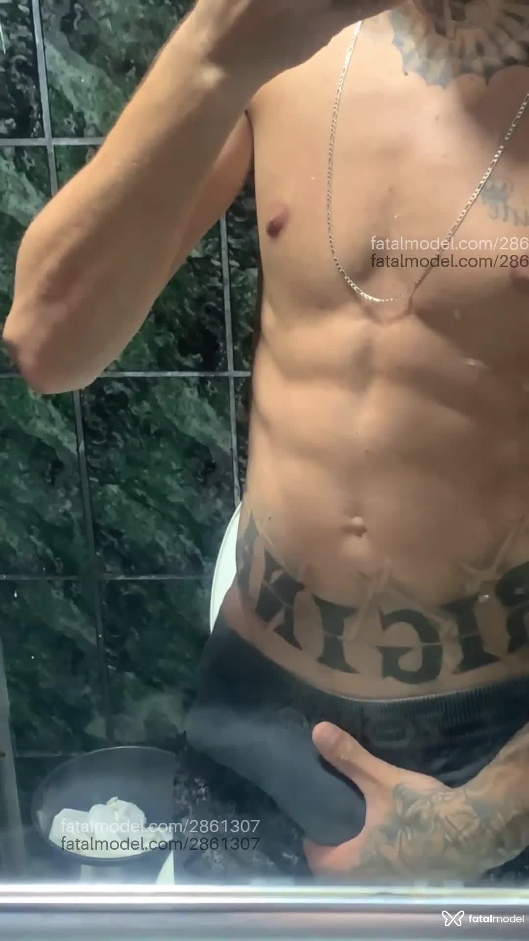 Acompanhante homem morena (o) de olhos castanhos em Virtual - Tatuadinho Maldoso