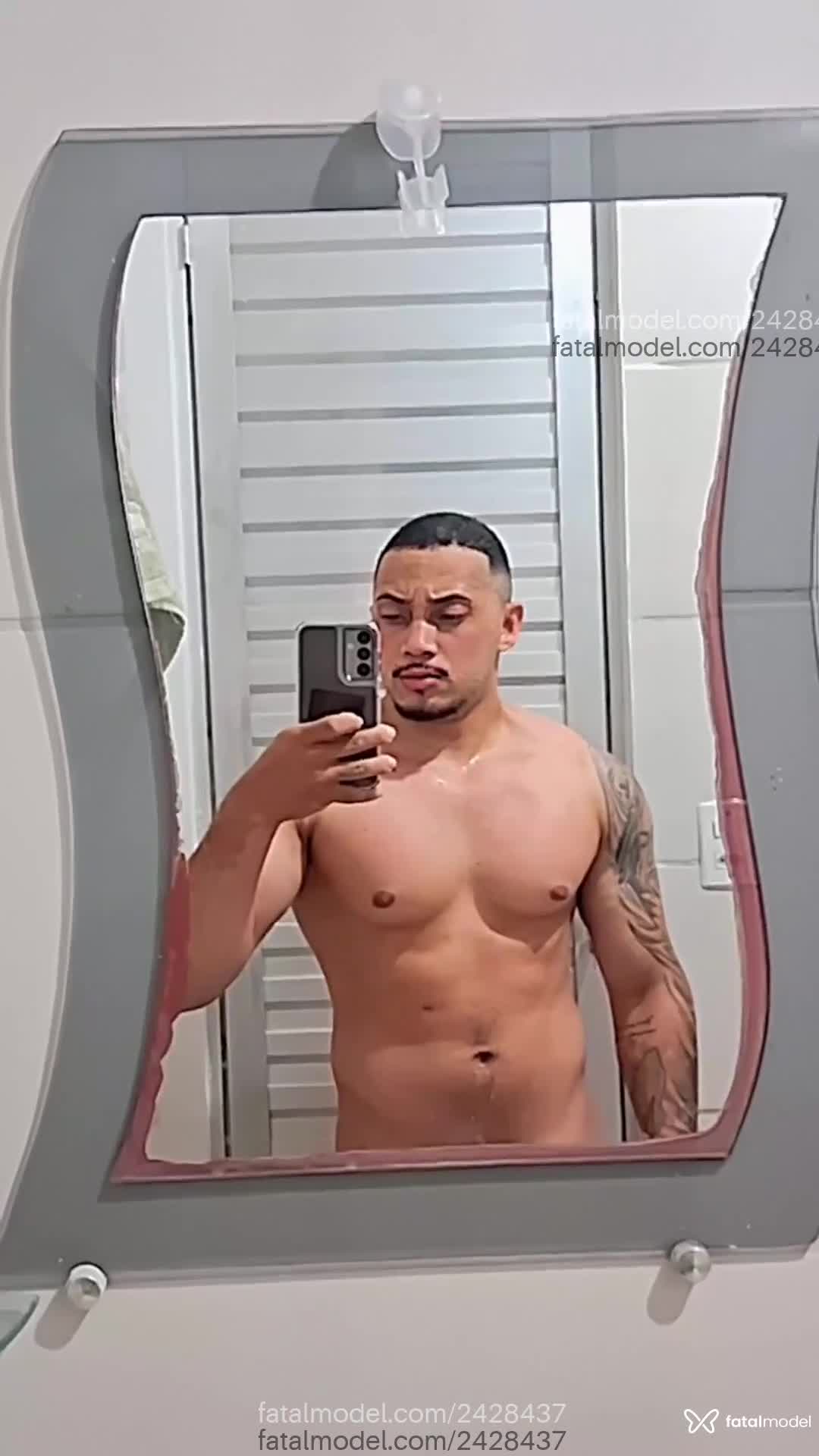 Acompanhante homem morena (o) de olhos castanhos em Fortaleza - Genio