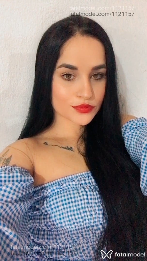 Acompanhante mulher morena (o) de olhos mel - Ster Almeida