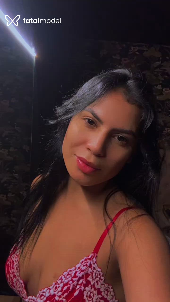 Acompanhante mulher morena (o) de olhos castanhos - Luna