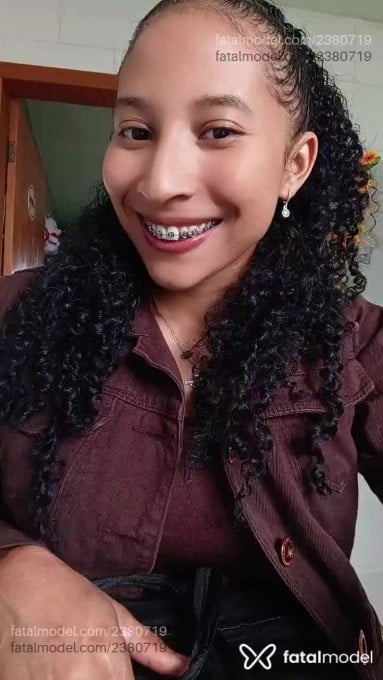 Acompanhante mulher morena (o) de olhos pretos em Goiânia - Letícia Santos